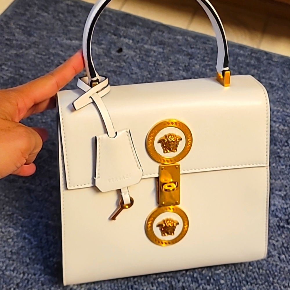 Versace White and Gold Women's Bag - Picture 6 of 9